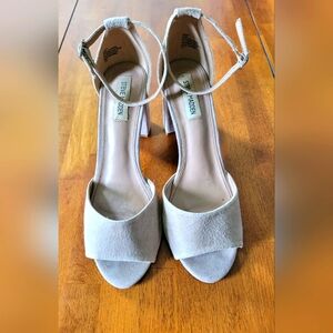 Steve Madden heeled shoe tan